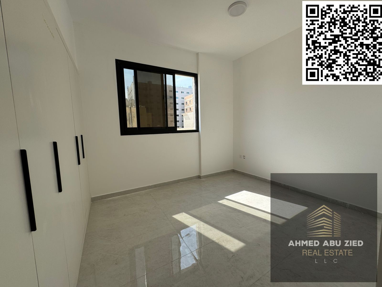 Luxury 2 master bedrooms and hall for annual rent in Al Hamidiya, Ajman. Brand new, first tenant, super deluxe finishing, 3 bathrooms, balcony, centra