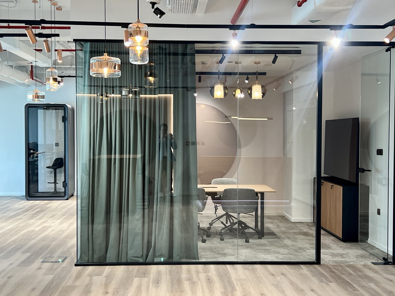 New Plug And Play office by Space 1
