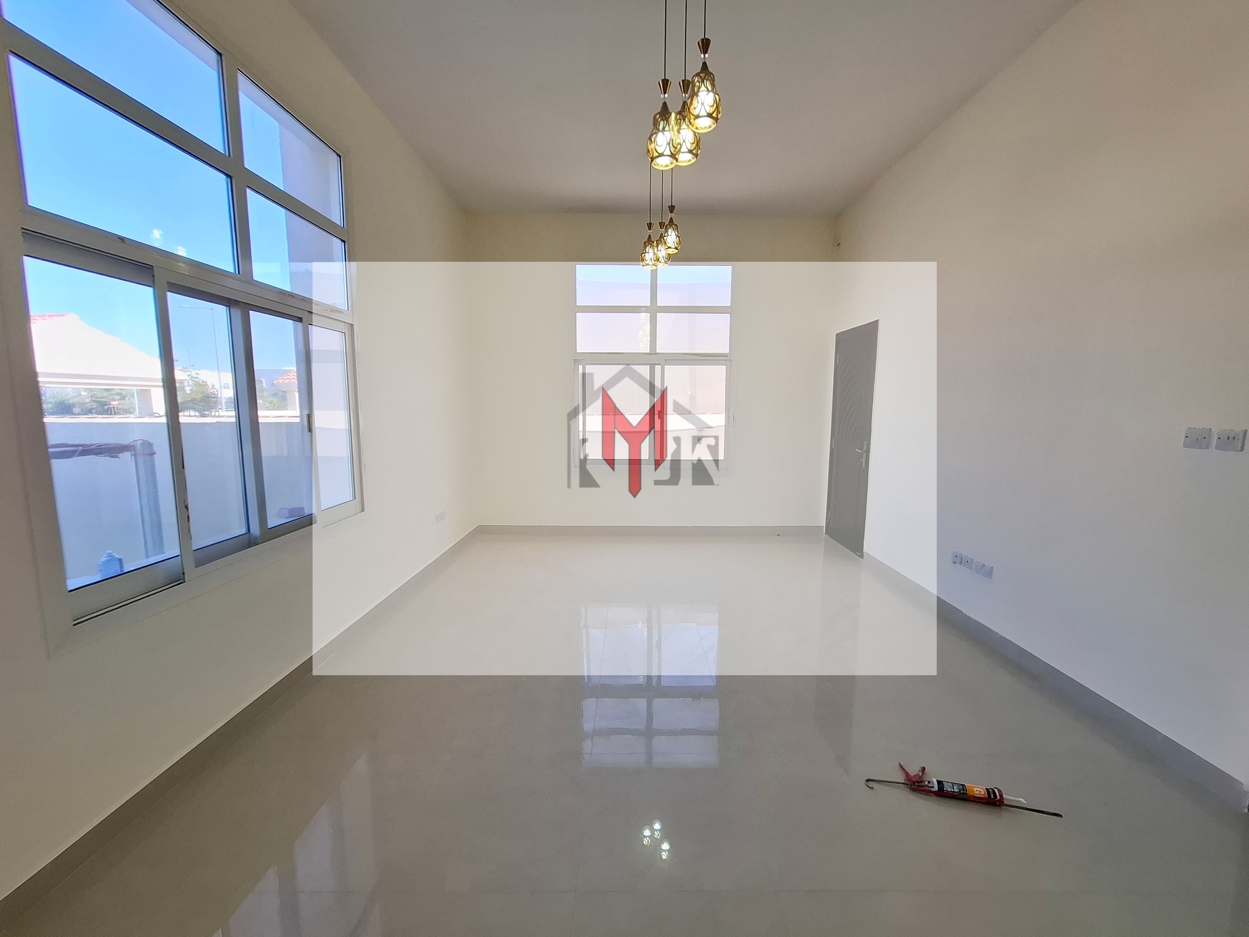 5 Bedroom Villa With Maidroom / Private Yard & Private Parking / Compound
