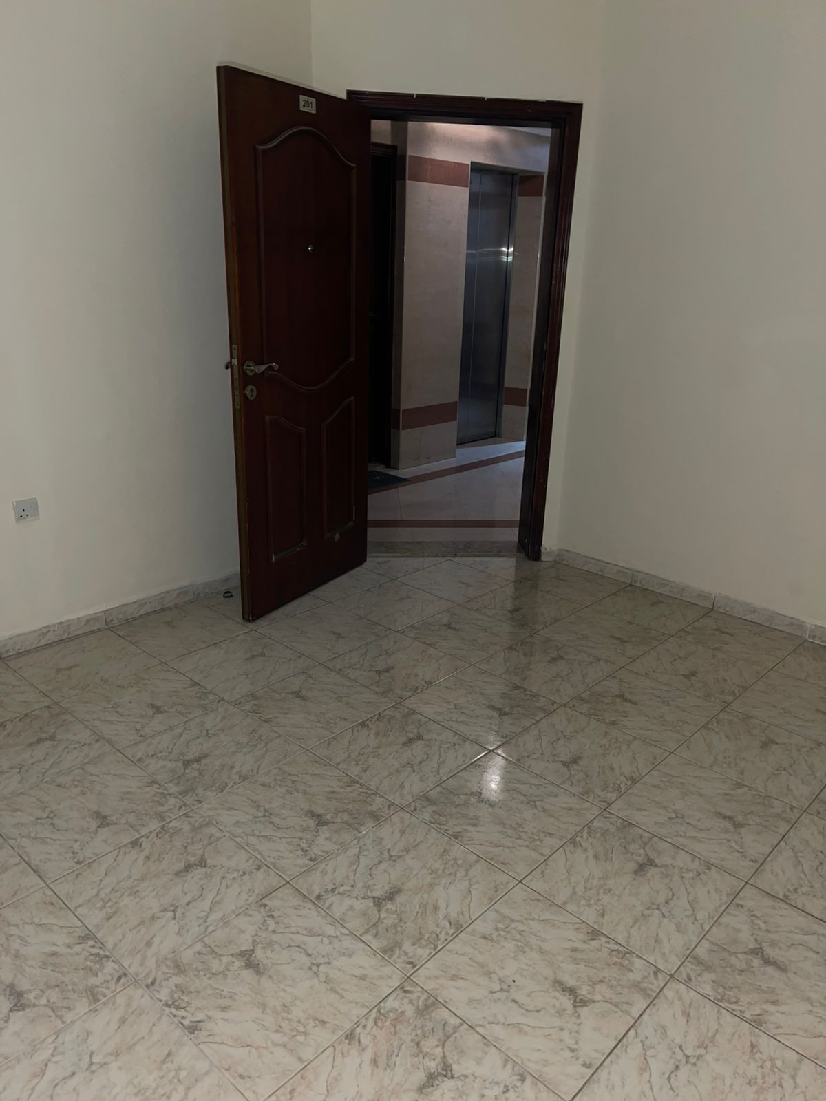 Price: AED 23,000 per year - Lowest price in Sharjah For Rent - One Bedroom Apartment in Al Naba'a | Family Residence Only Location: