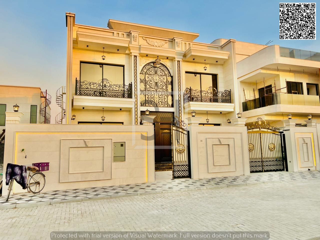 For sale: a fully furnished villa with a strategic location close to all services, schools, and shopping centers.