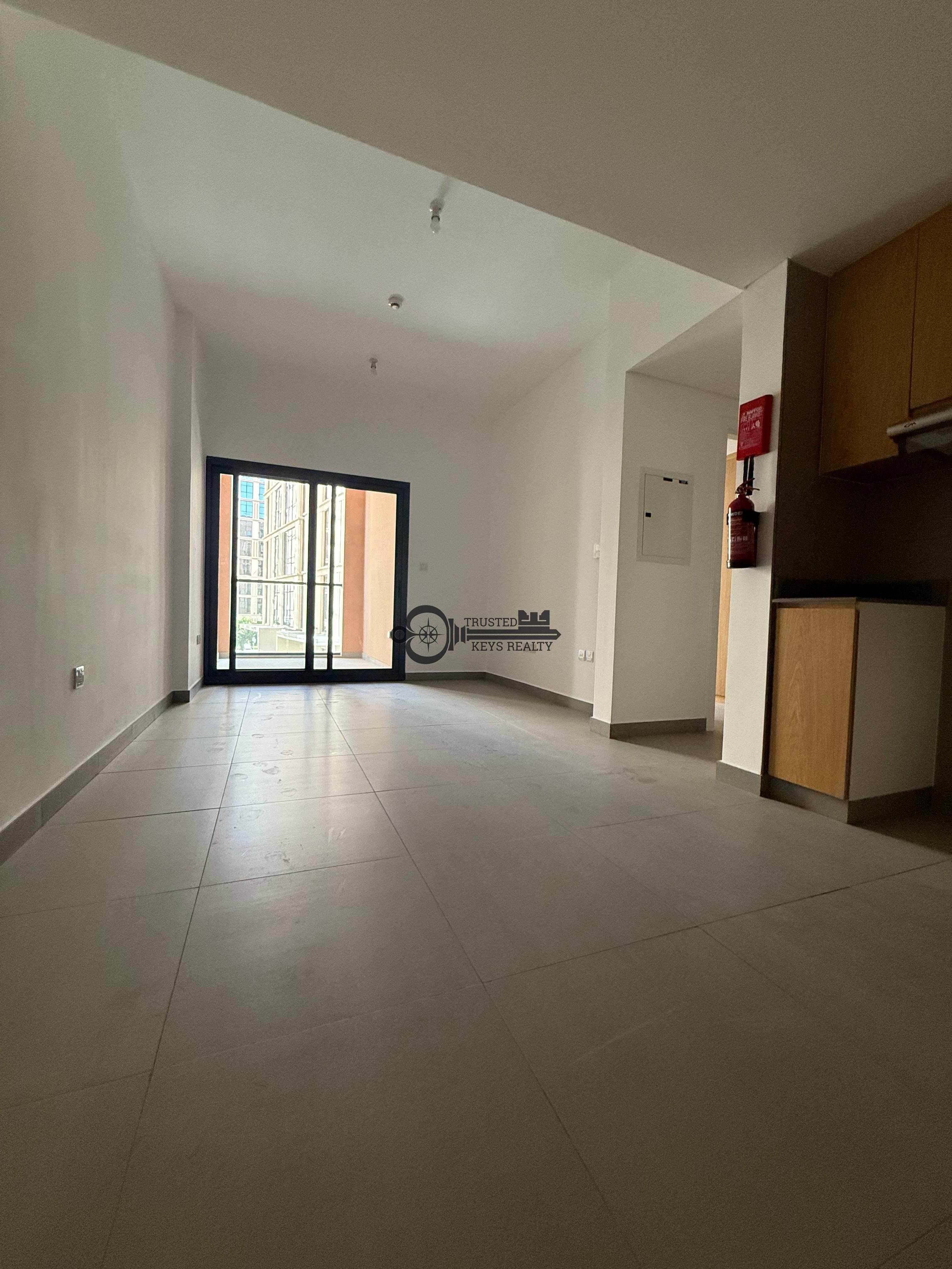 Modern 1-Bedroom Apartment with Balcony | Stylish Layout & Comfortable Living