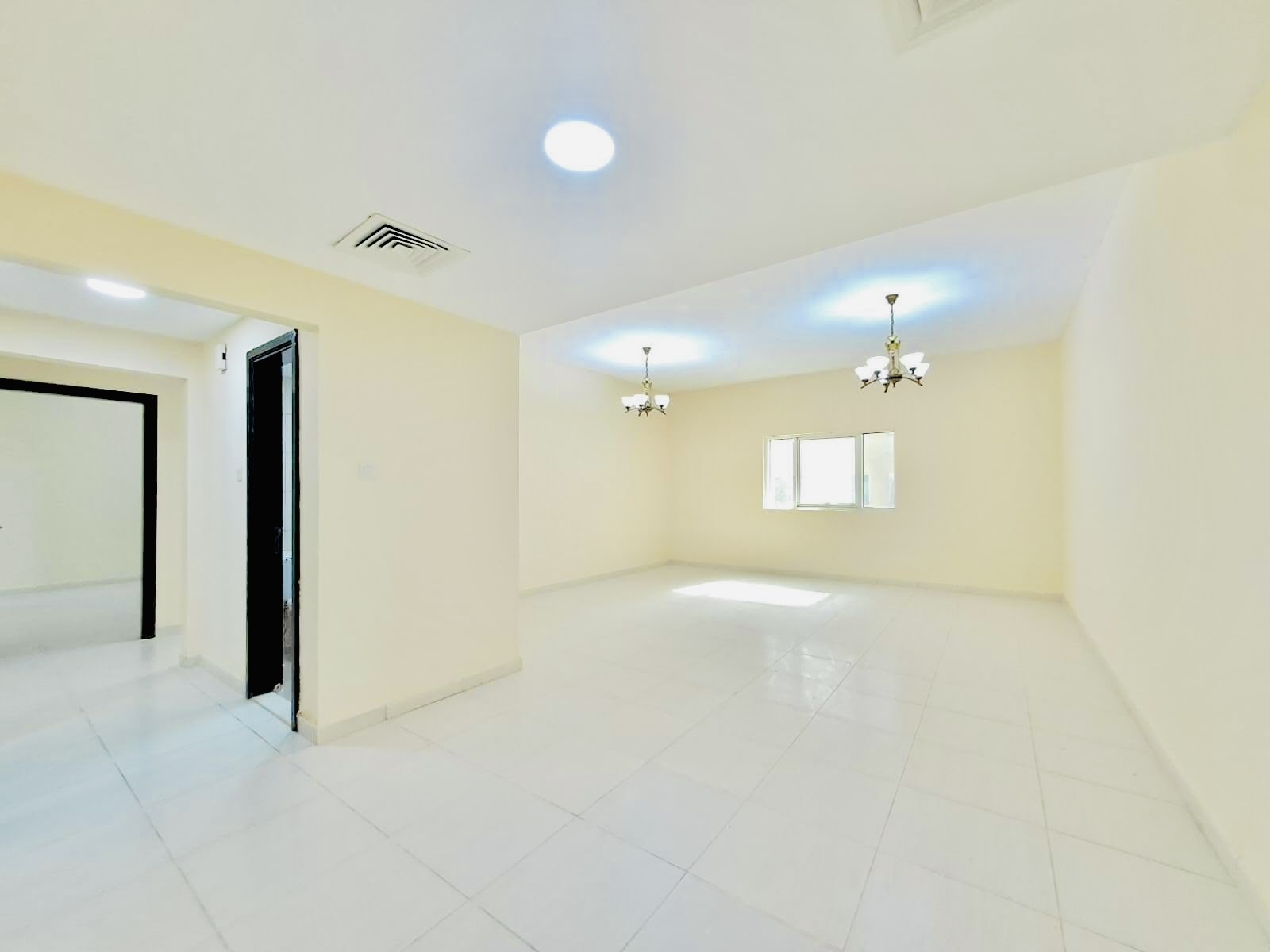 Fully Family Bldg/Parking Free/Gym Pool Here/6 Payments/Affordable & Huge 2bhk