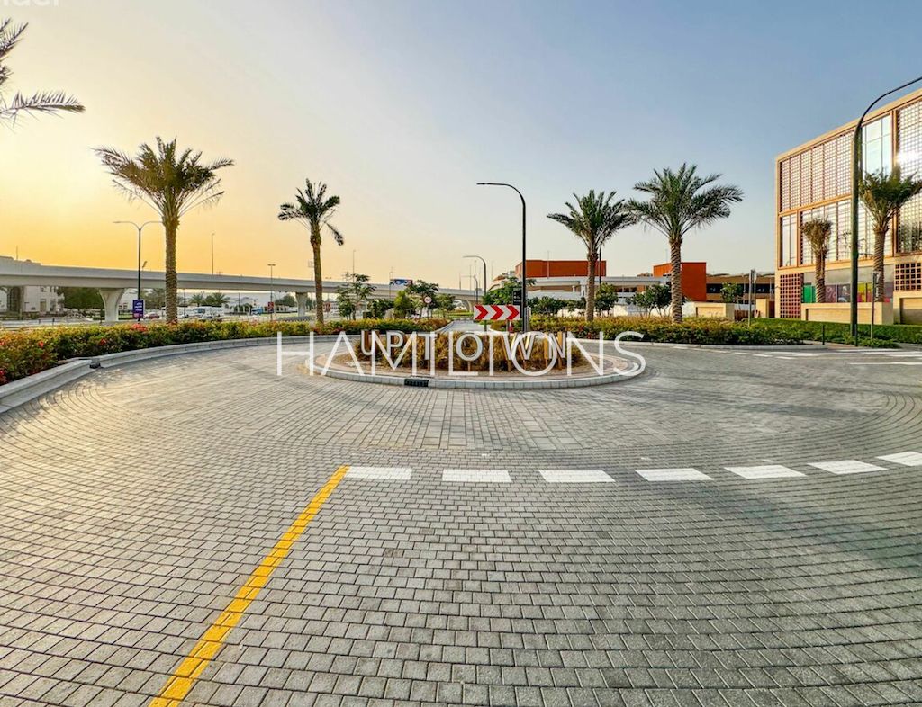Modern Apartment | Gated Community | Resale