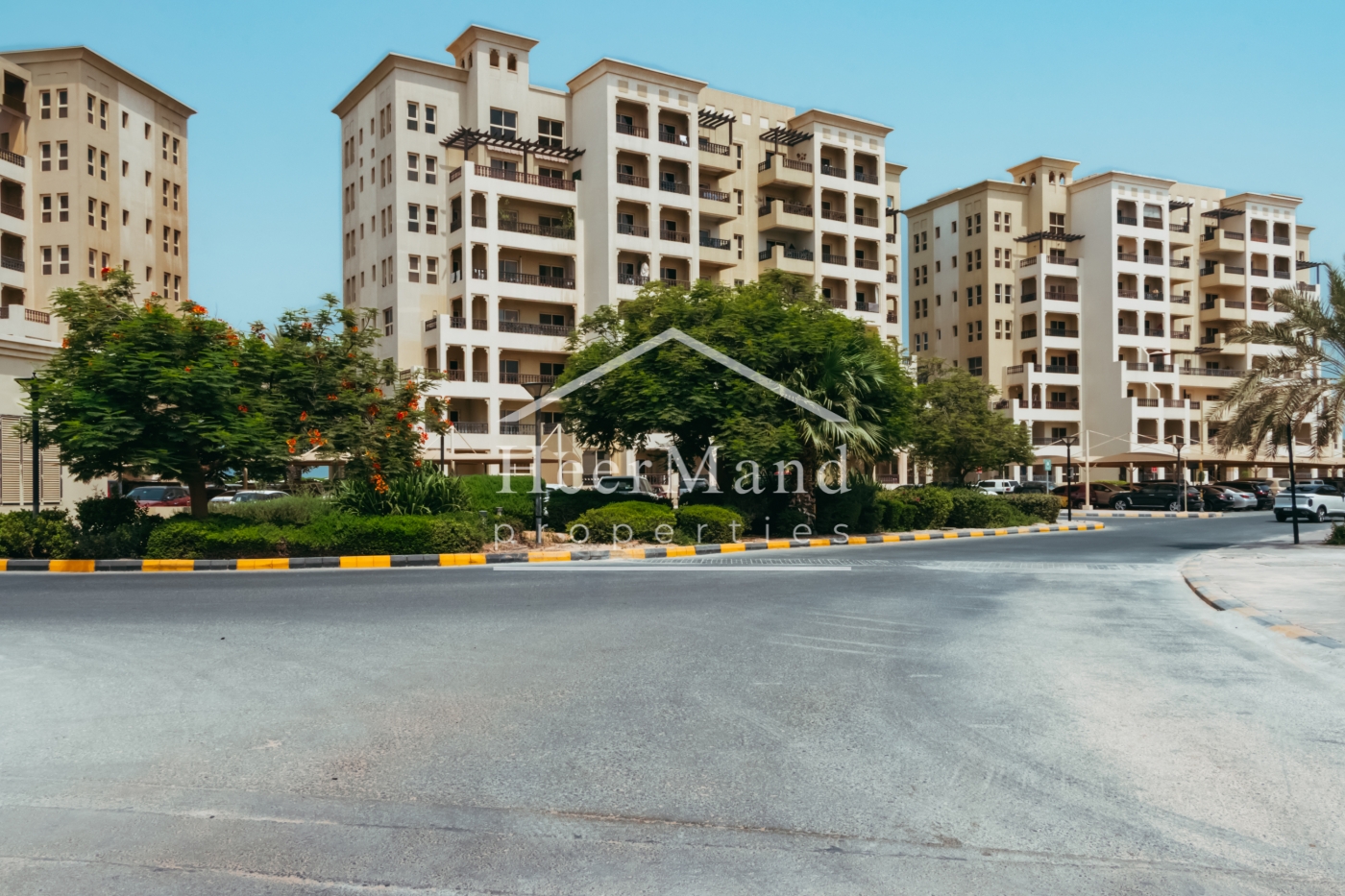 Newly Furnished-Large Layout-Prime Location