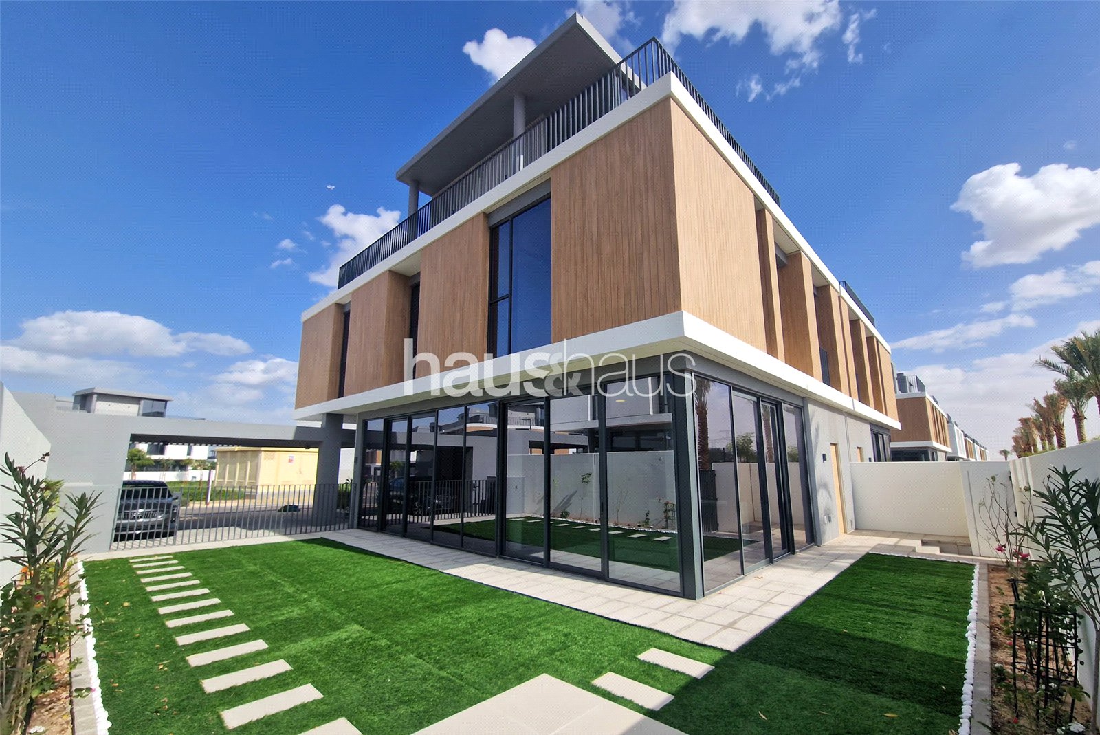 Vacant | Family Villa | Brand New | Shared Pool