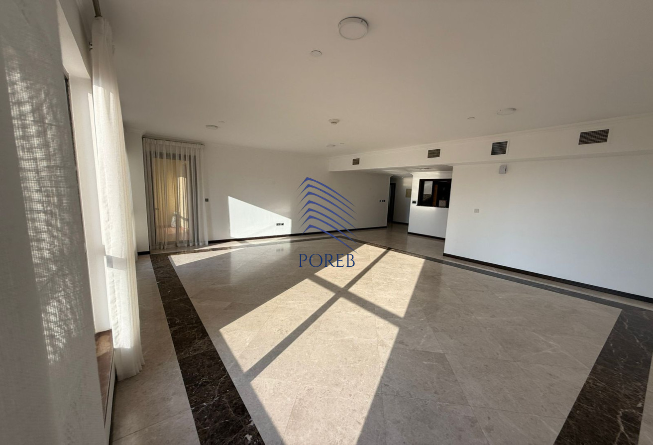 Spacious 3 BR | UnFurnished | Ready To Move In