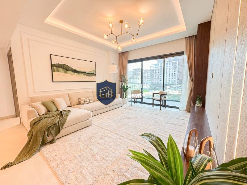 Premium Furnished | Central Park view | Vacant Now
