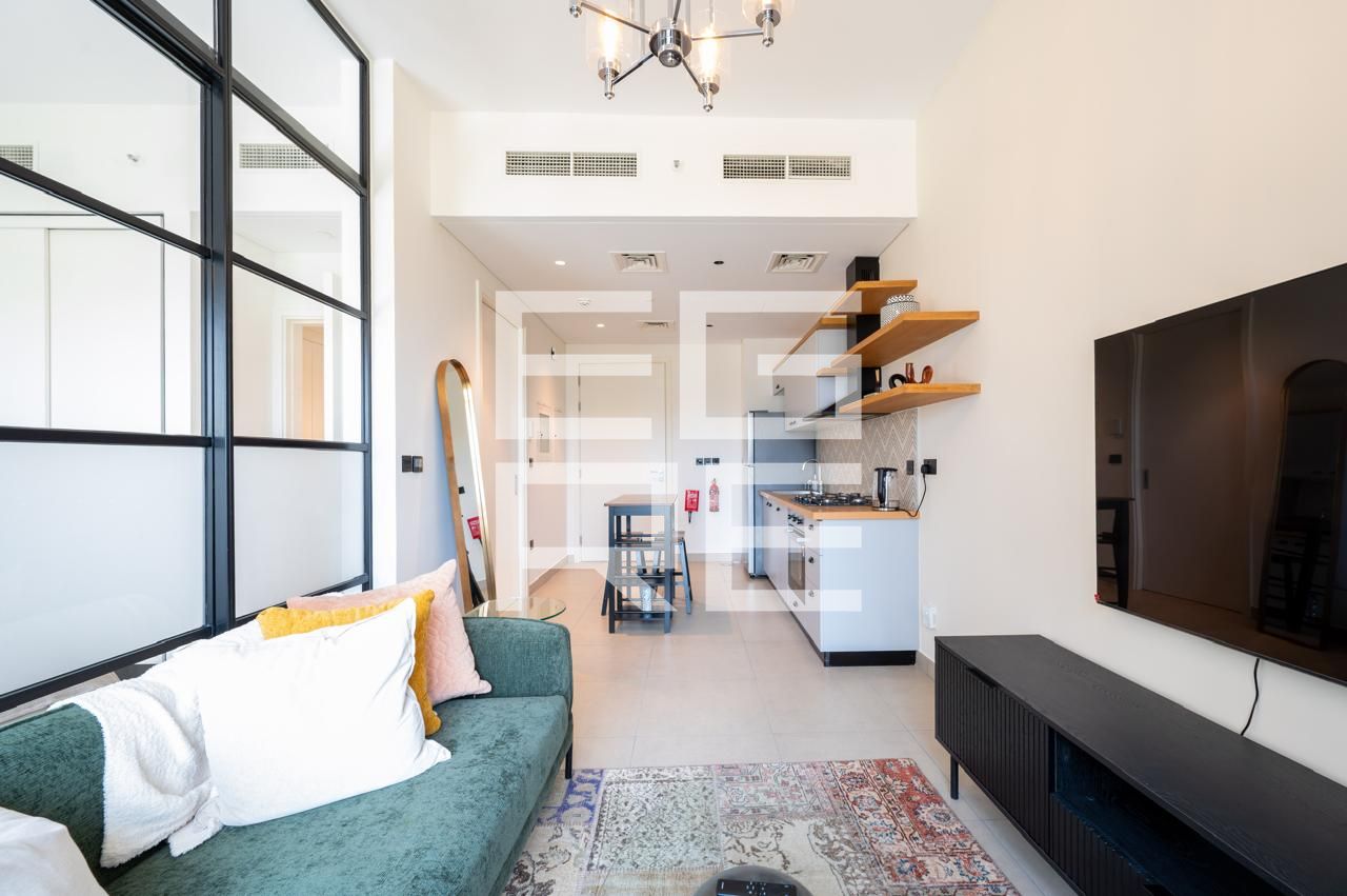 Fully Furnished | Balcony | Chiller Free