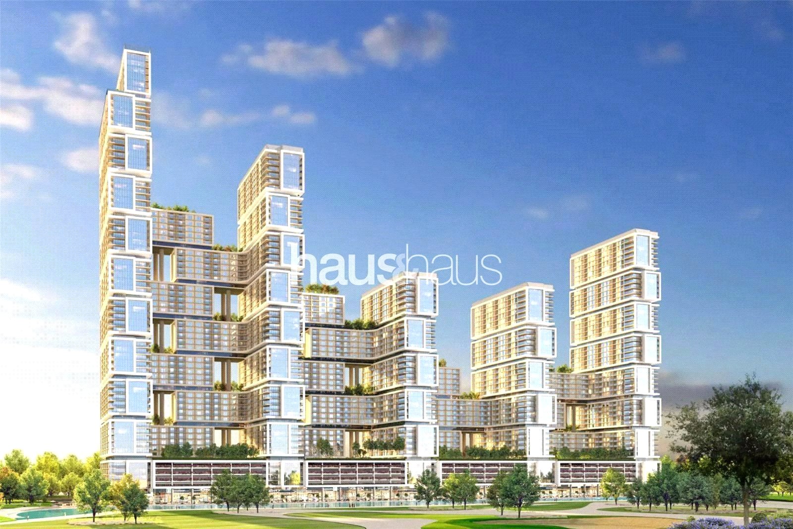 Golf Course View | High Floor| one bed + study