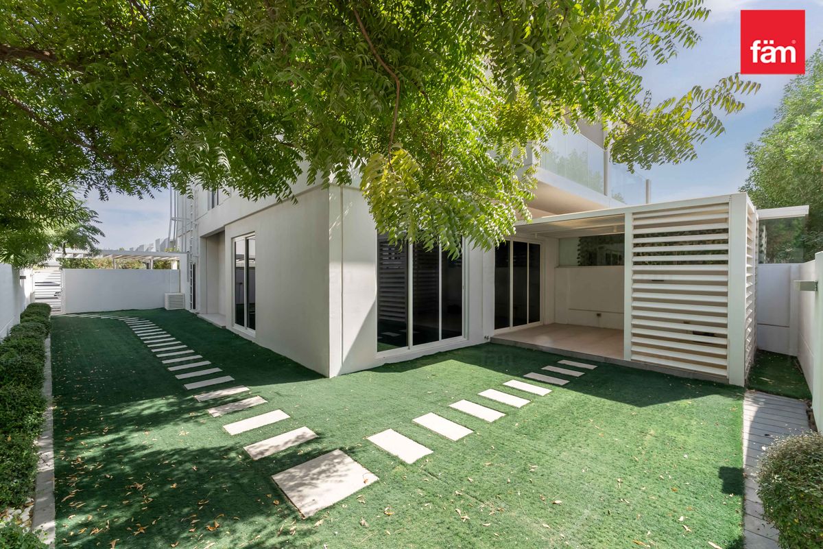 3 Bedrooms Semidetached Arabella For Rent