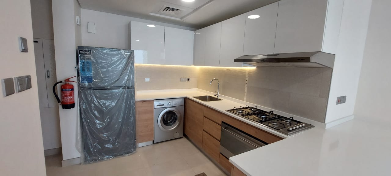 HOT DEAL VACANT 3BR APT W/SEA VIEW READY TO MOVE
