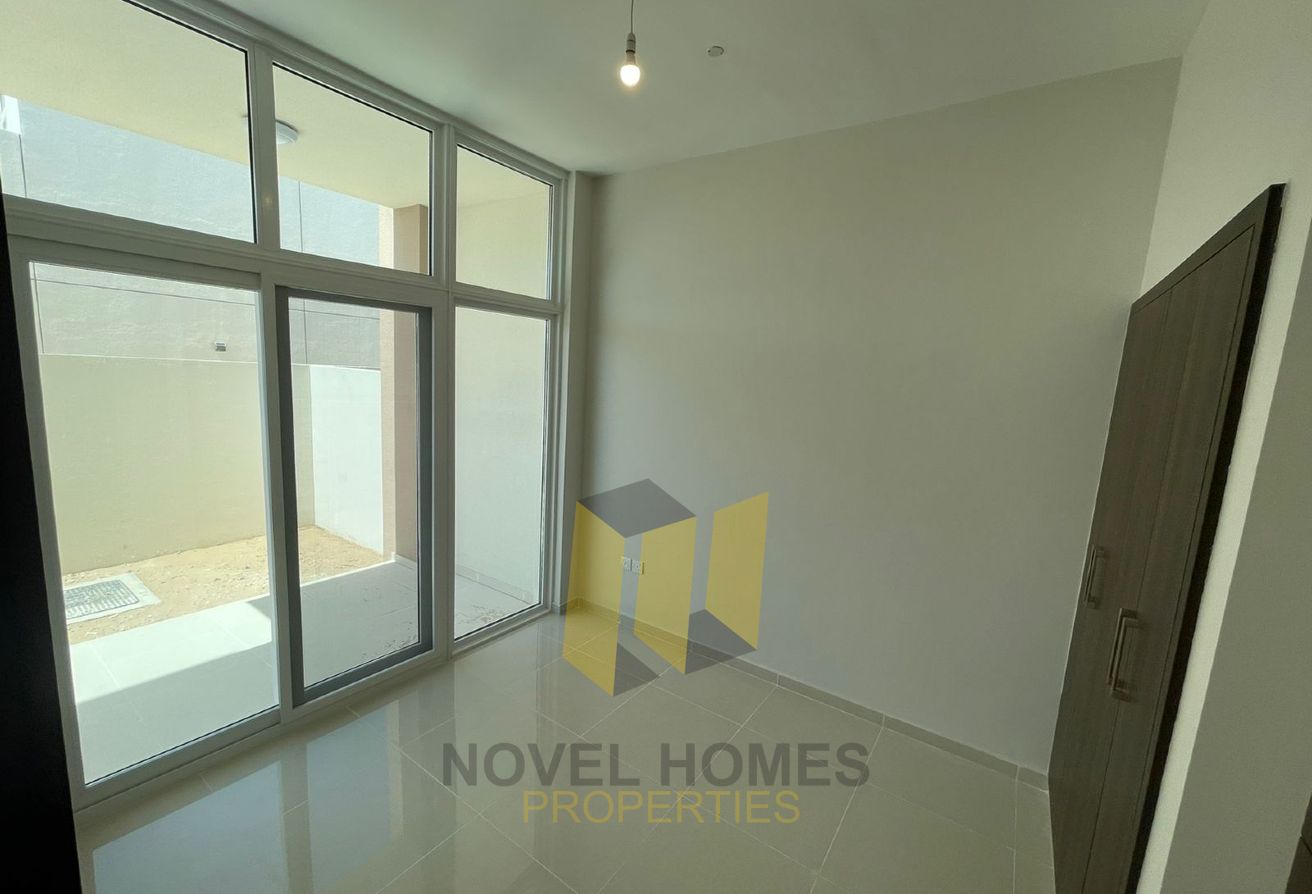 Victoria RRM: 3-Bed Home with Open Kitchen