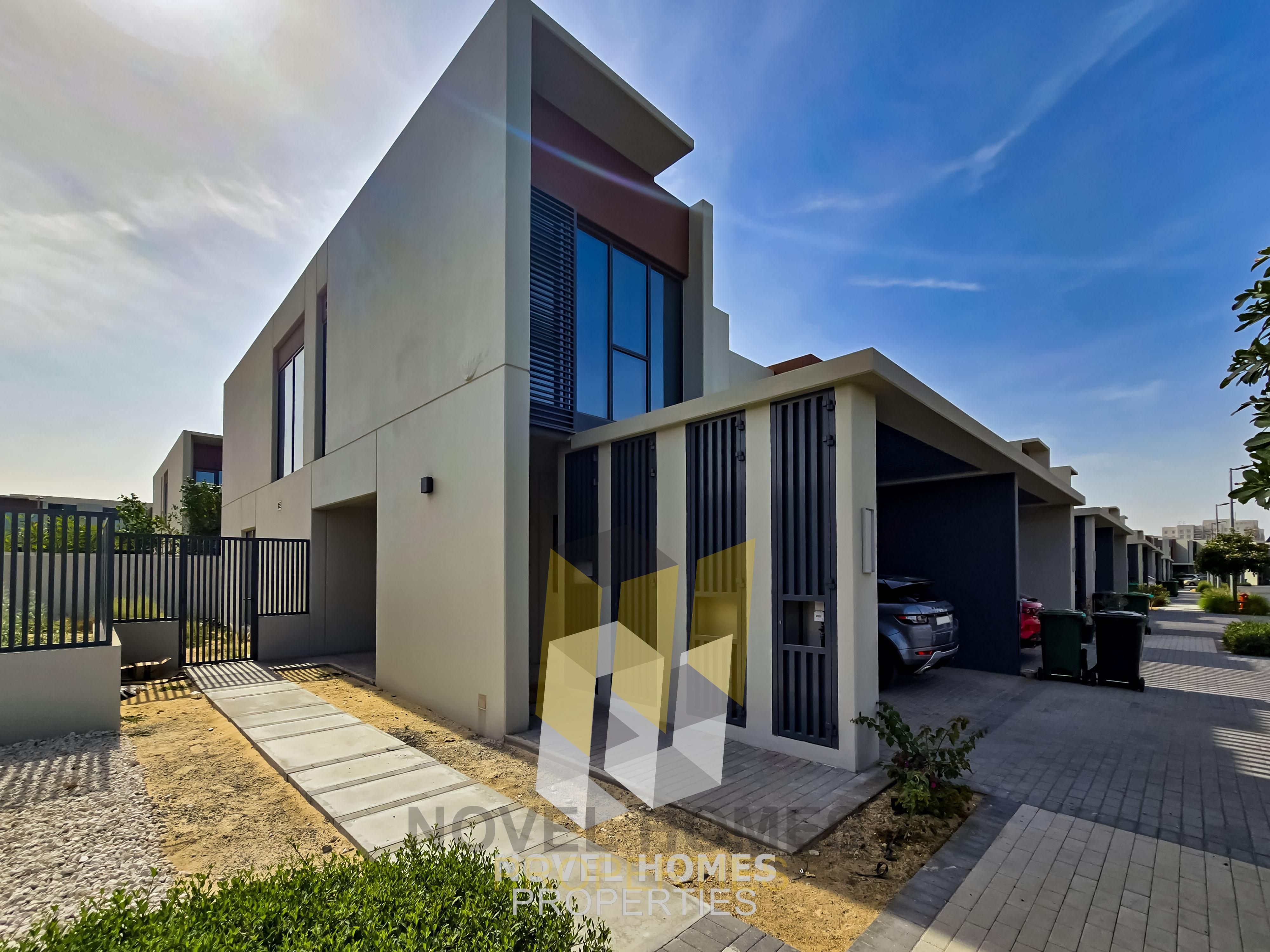 Cherrywood | Large Garden | Corner Villa