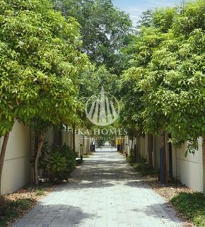 Prime Investment Opportunity – Spacious 5 Master BR Villa with 50% Registration Fee Discount