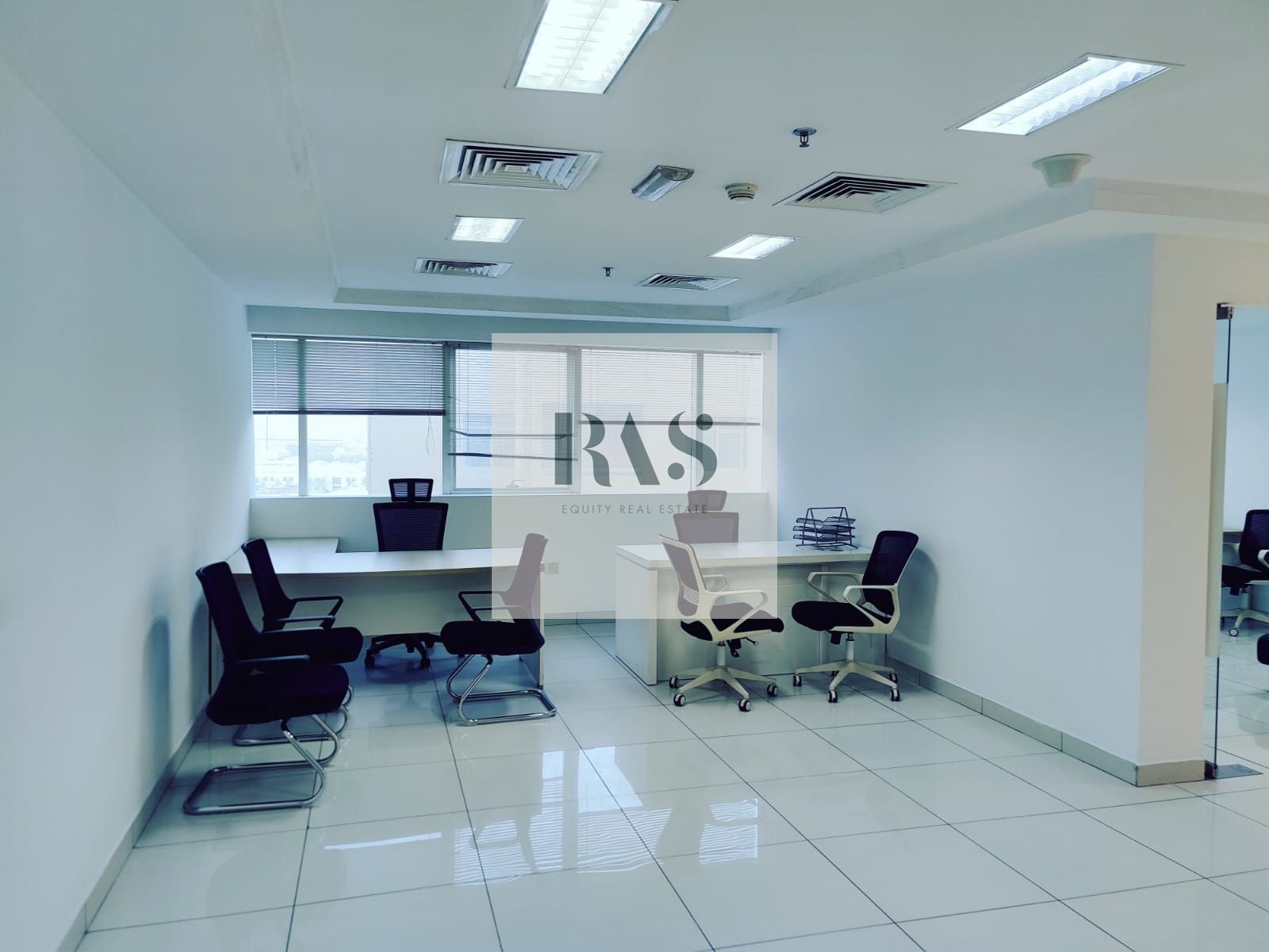 PANORAMIC VIEW | VACANT | READY OFFICE