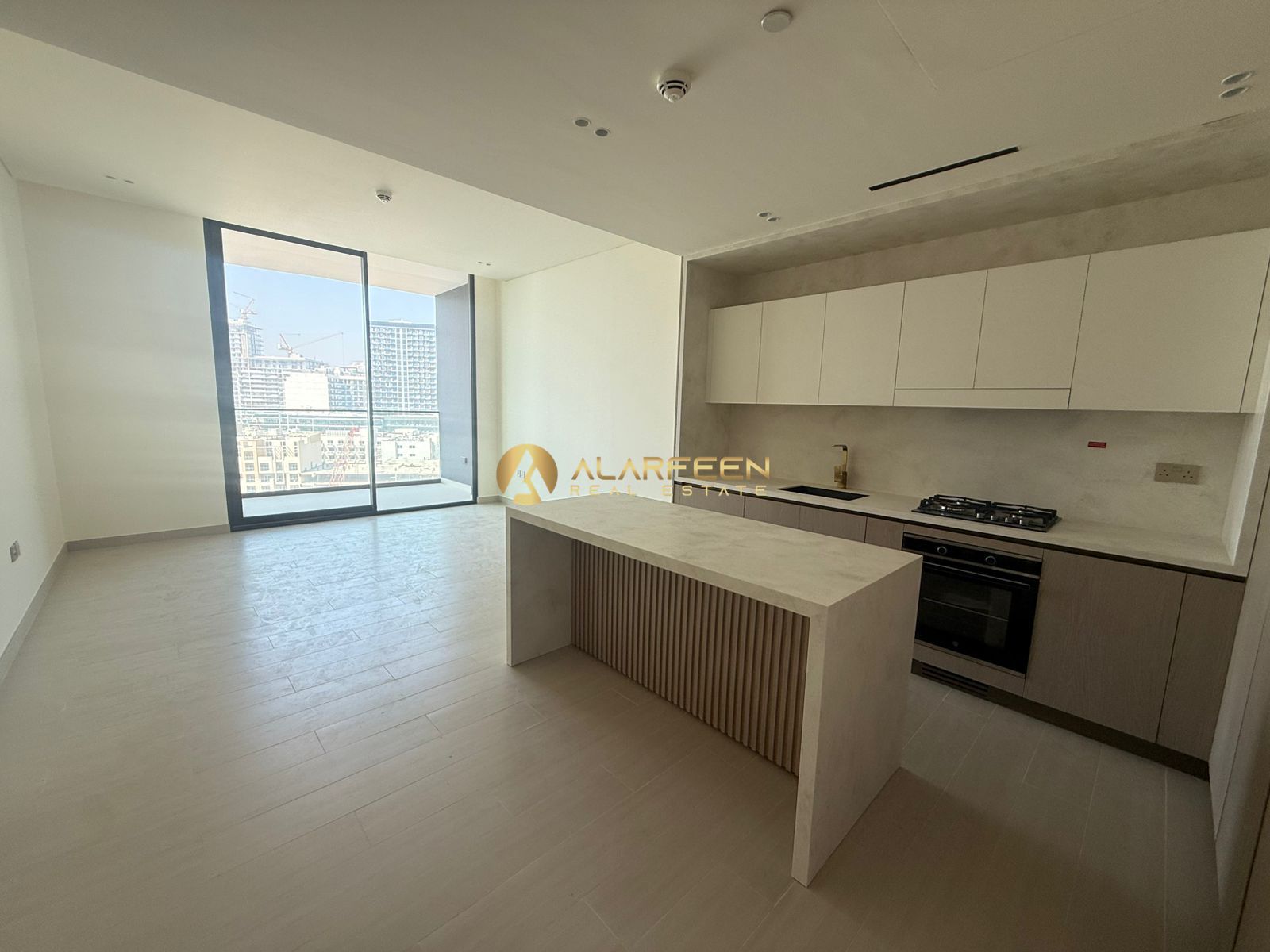 Road Facing View | Unfurnished 1BR | Ready to Move