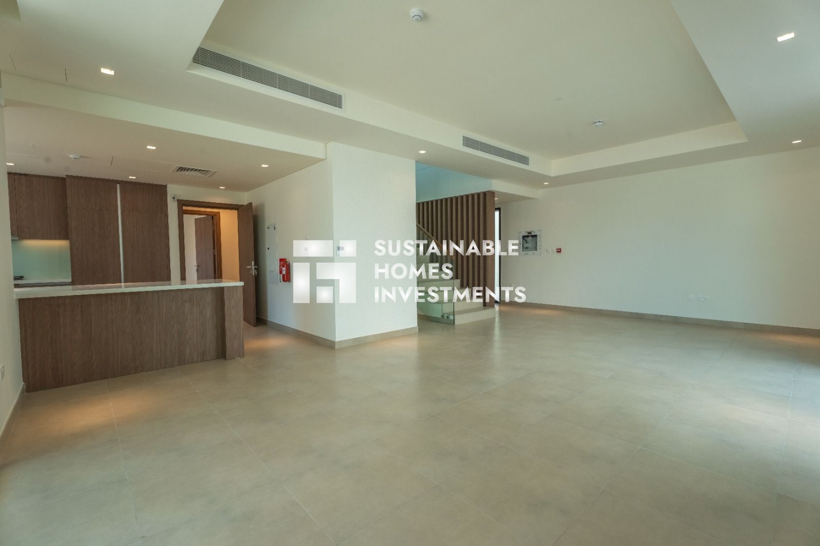 Ready To Move In l Near To Community Centre l Call Now