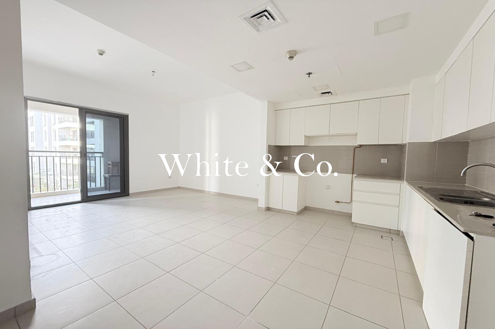 Unfurnished | Bright Unit | Pool Views