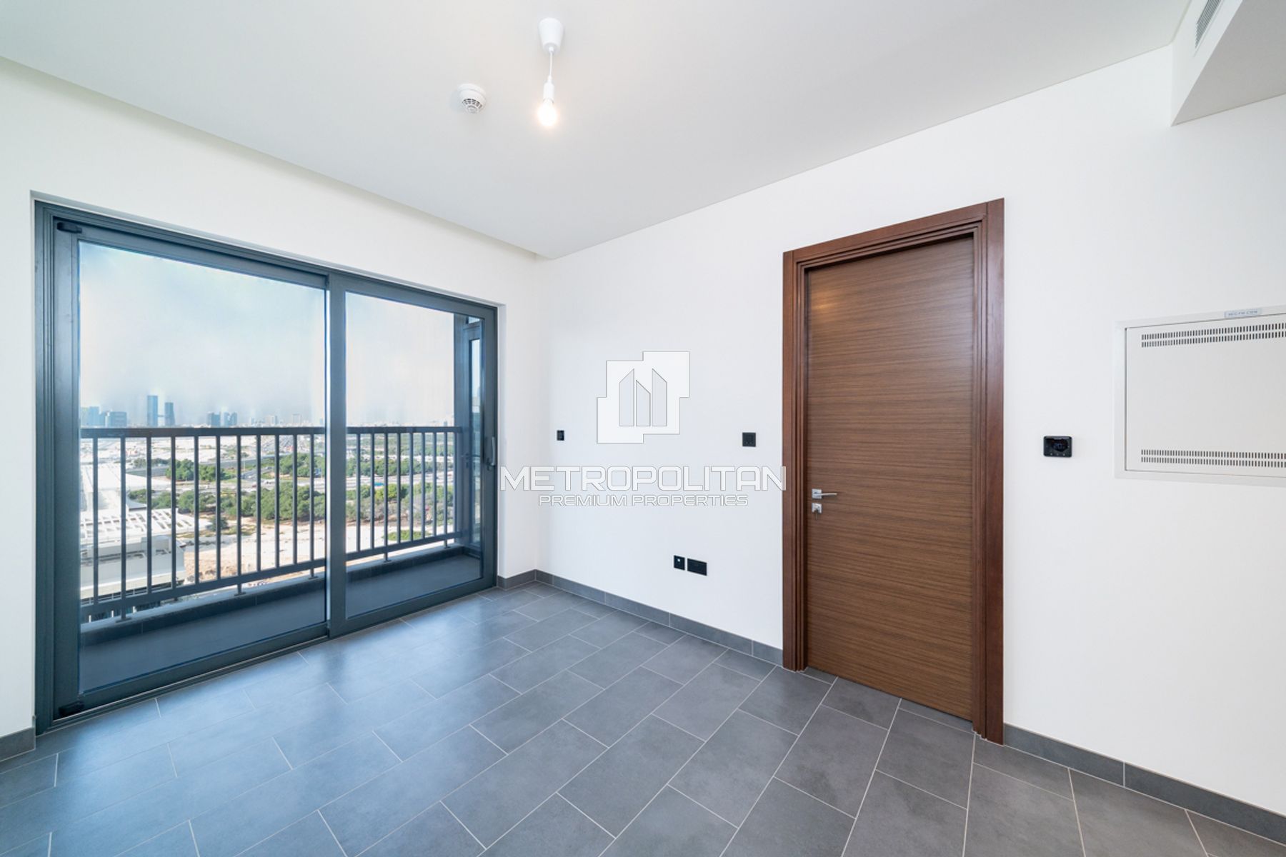 Modern and Stylish | Vacant | Prime Location
