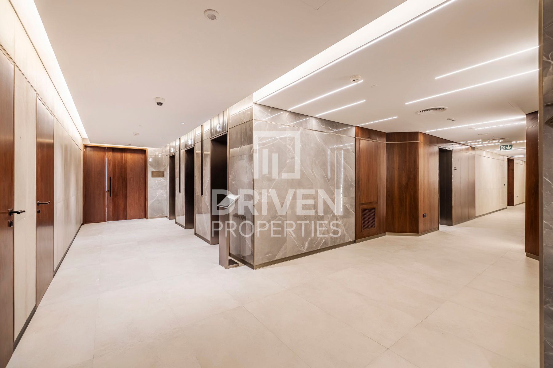 Full Floor Office | More Options Available