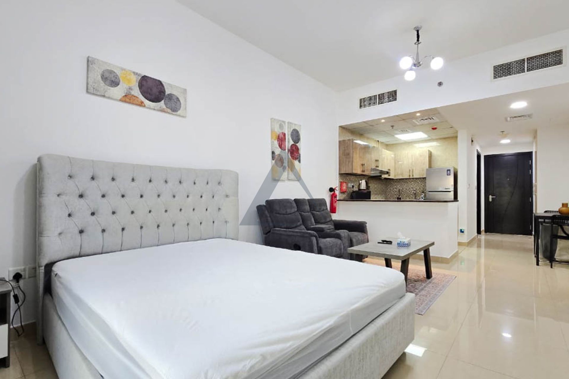 Studio Premium | Vacant | Fully Furnished