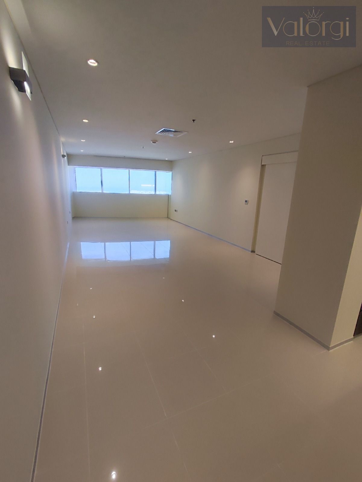 Spacious 2BR In Prime Location | Sea View | 2 Min walk distance to Metro Station