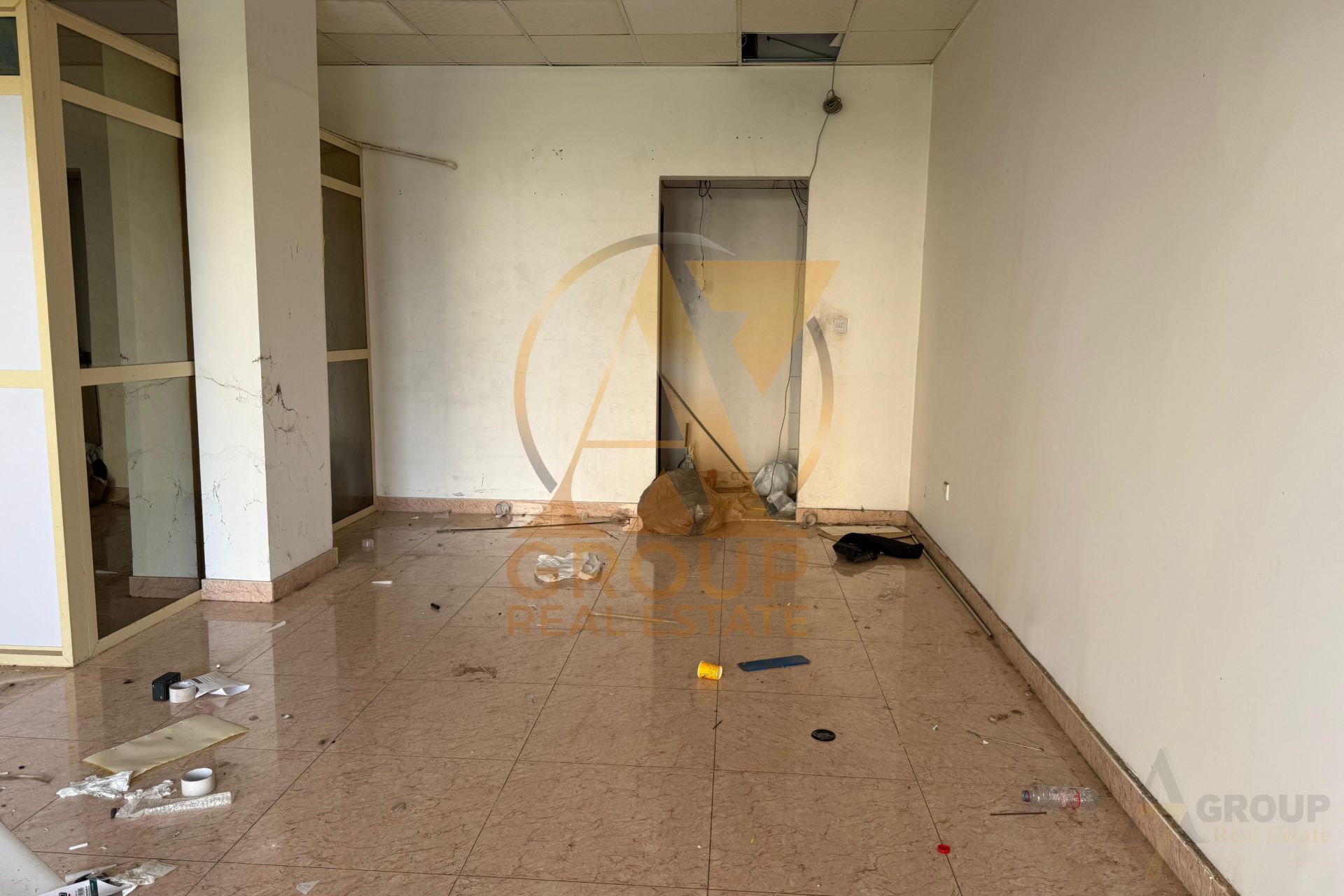 SHOP FOR RENT | PRIME LOCATION | ENGLAND CLUSTER