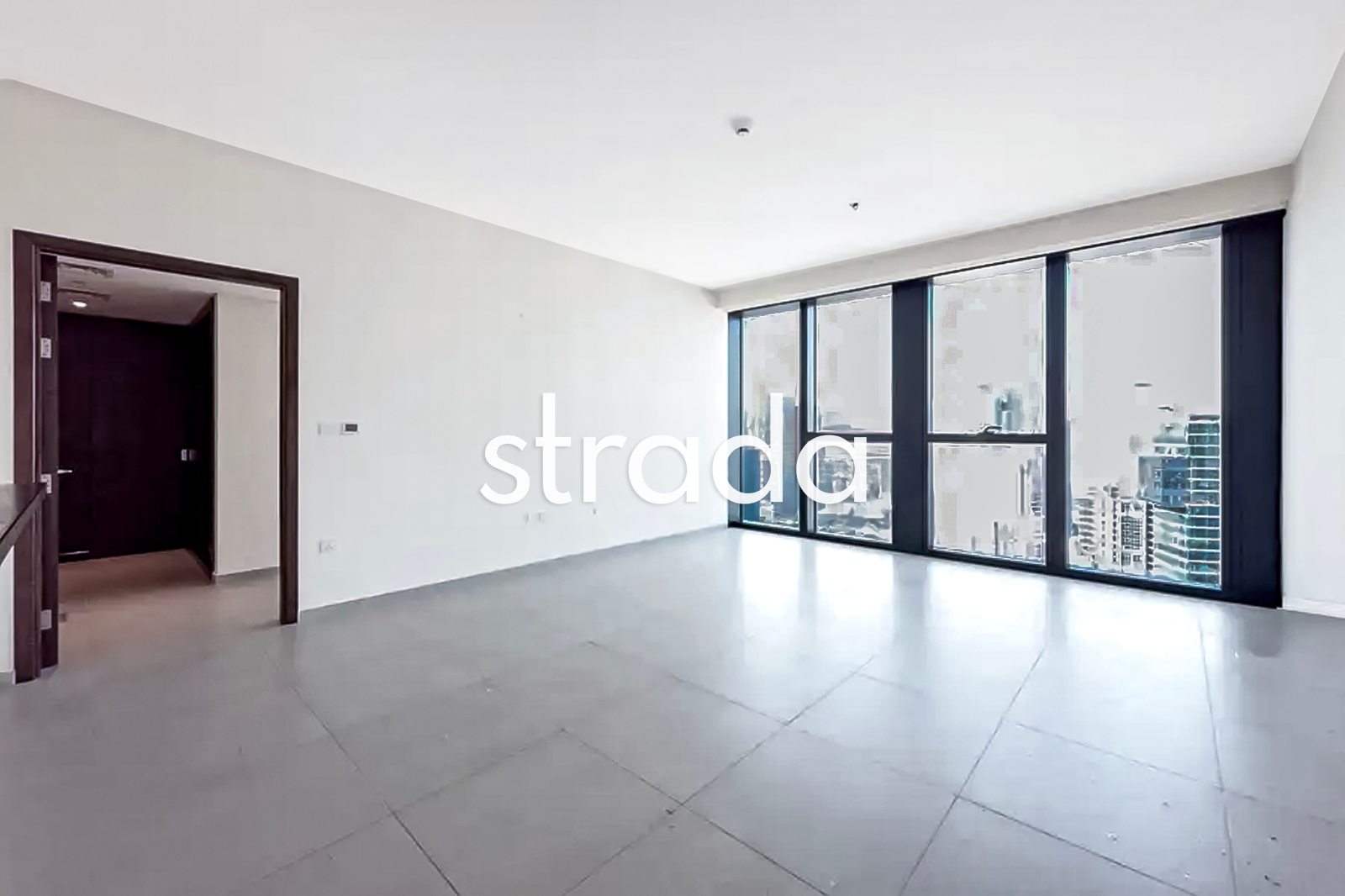 Vacant now | High floor | Large layout