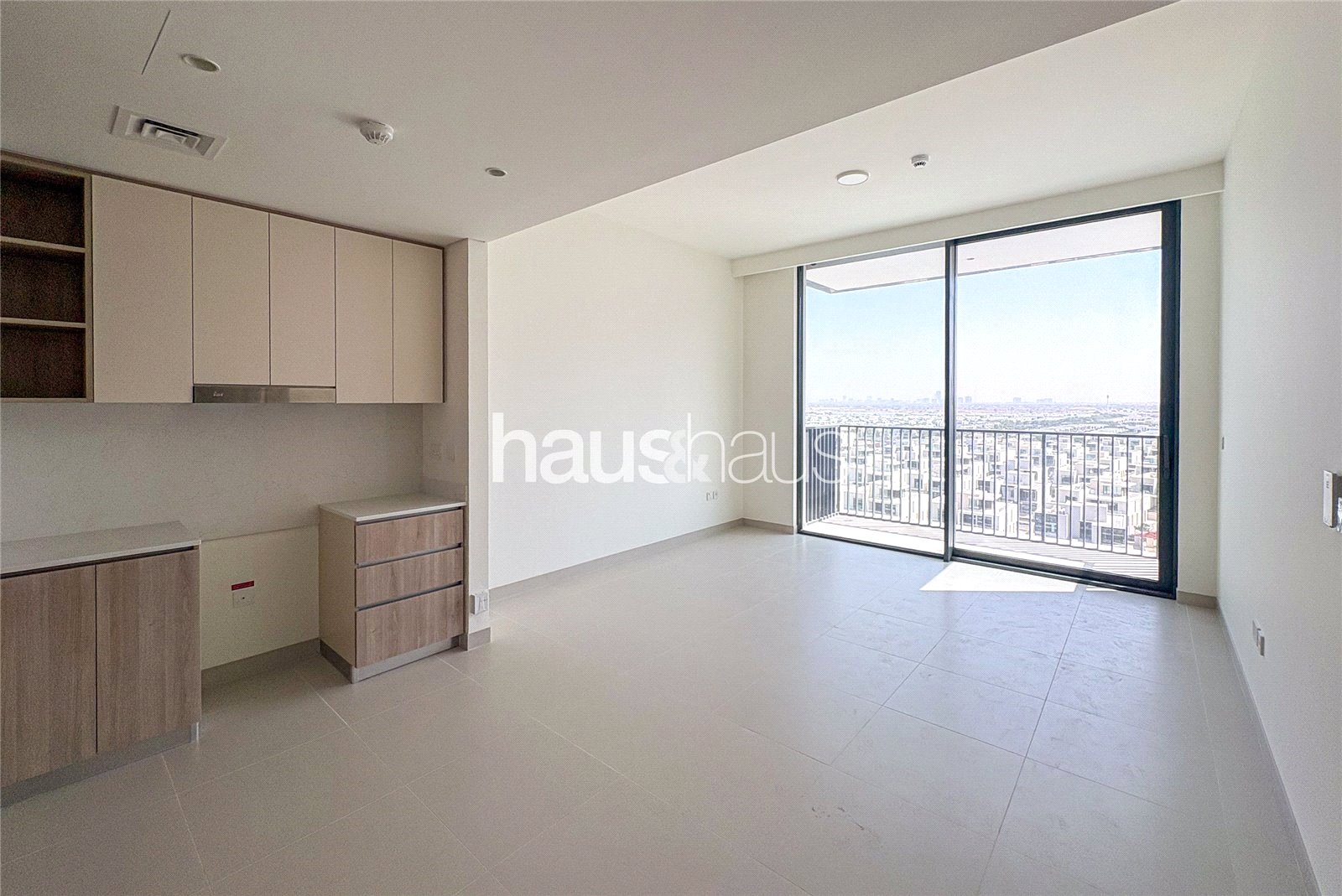High Floor | Available | Open View