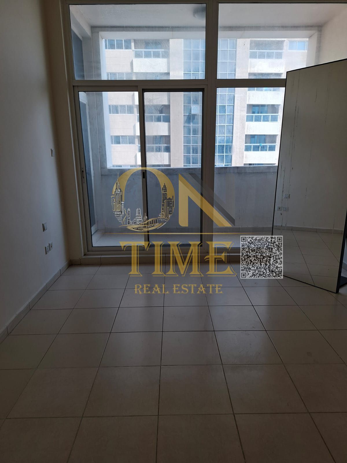 Spacious area | Prime location | Open view