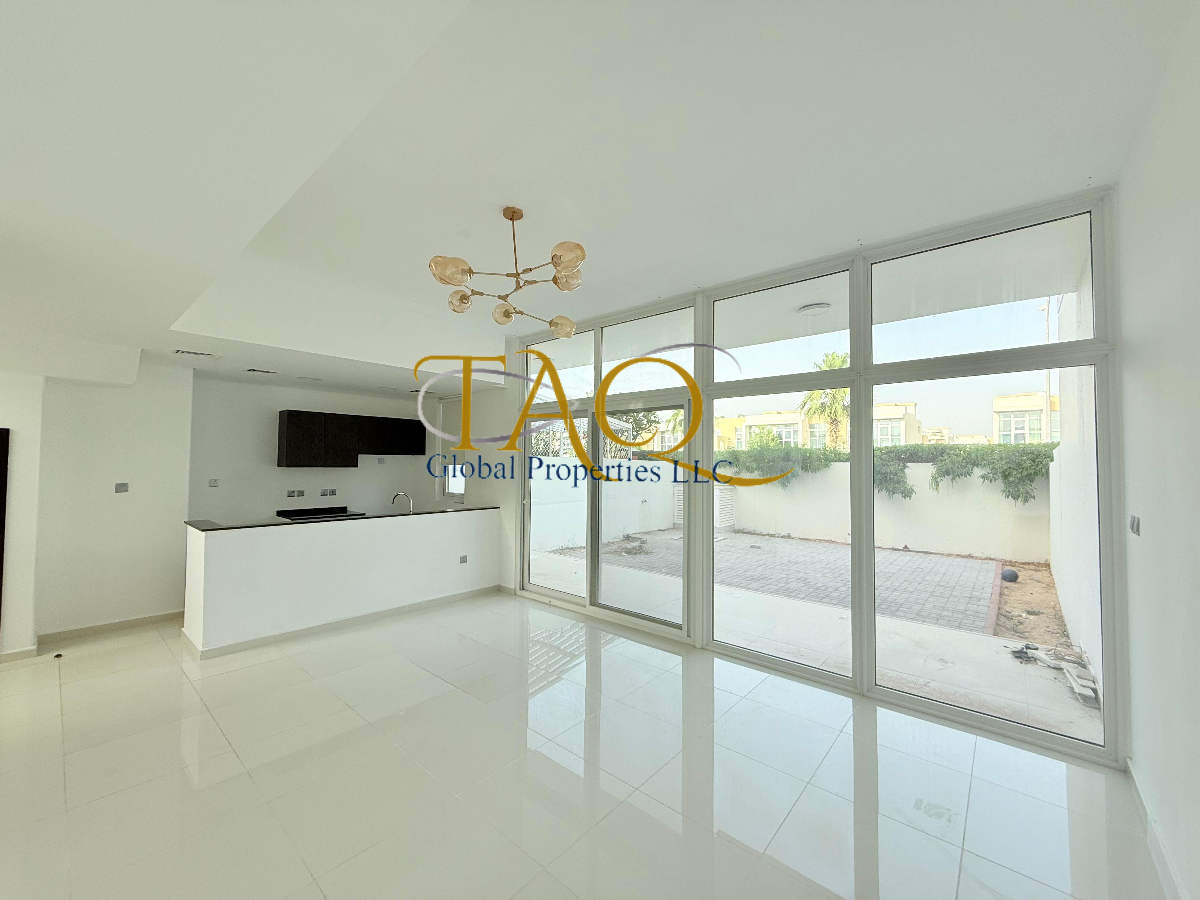 Single Row Road Facing | 4 Bedroom | Ready to Move