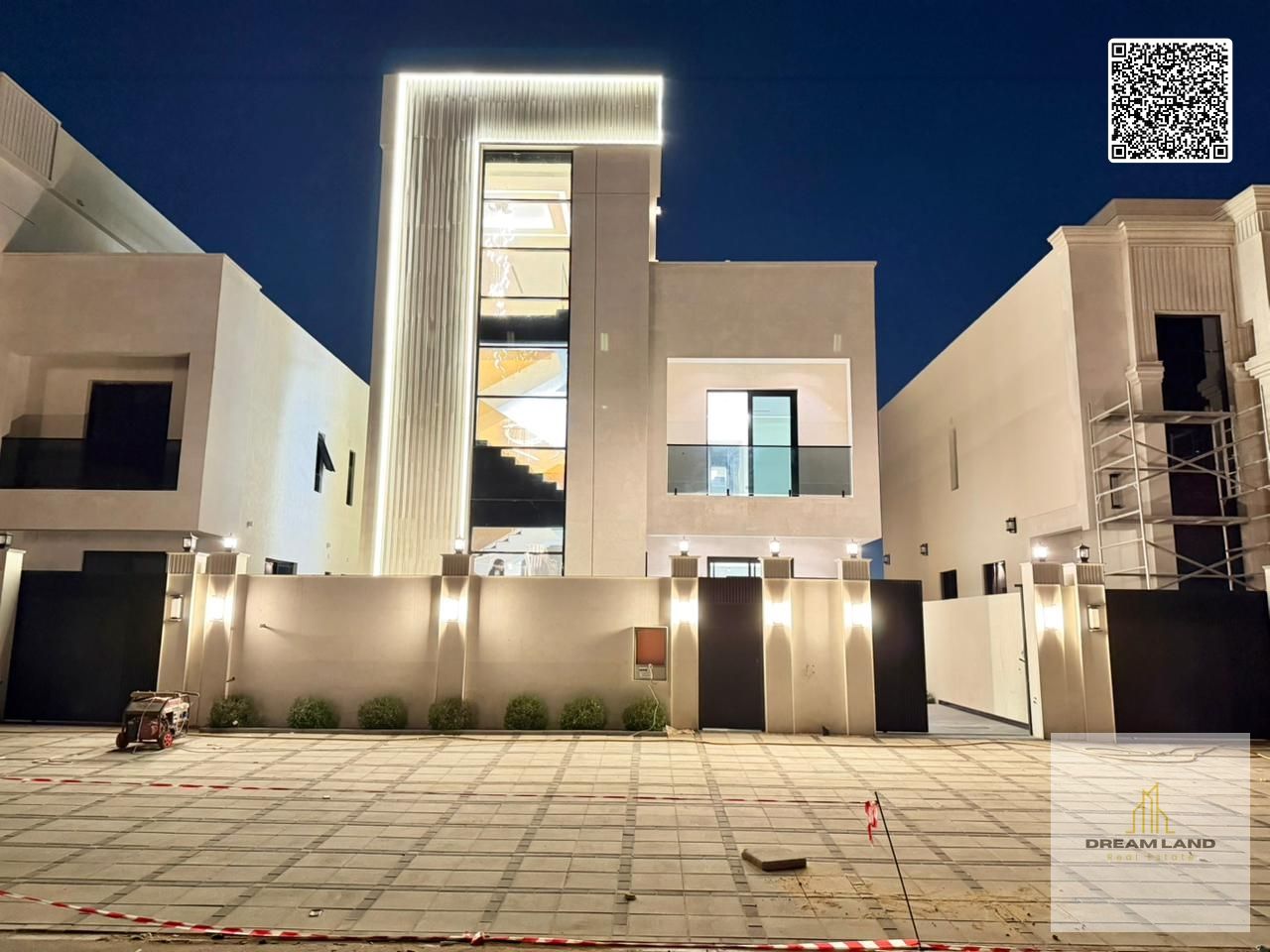 Luxury villa for sale, registration fees included, price negotiable