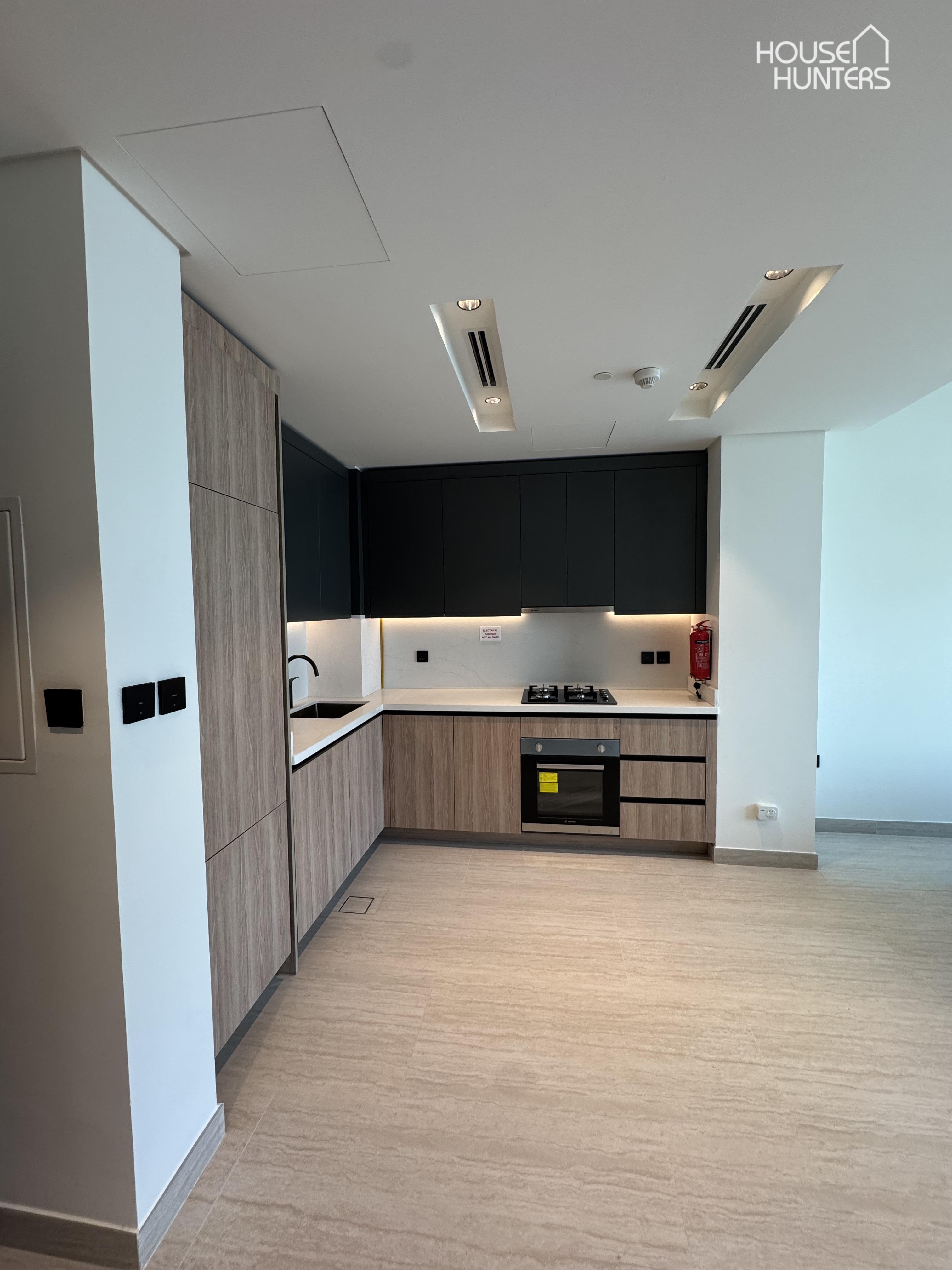 Stunning Living Space | Modern Finish | Mid-Floor