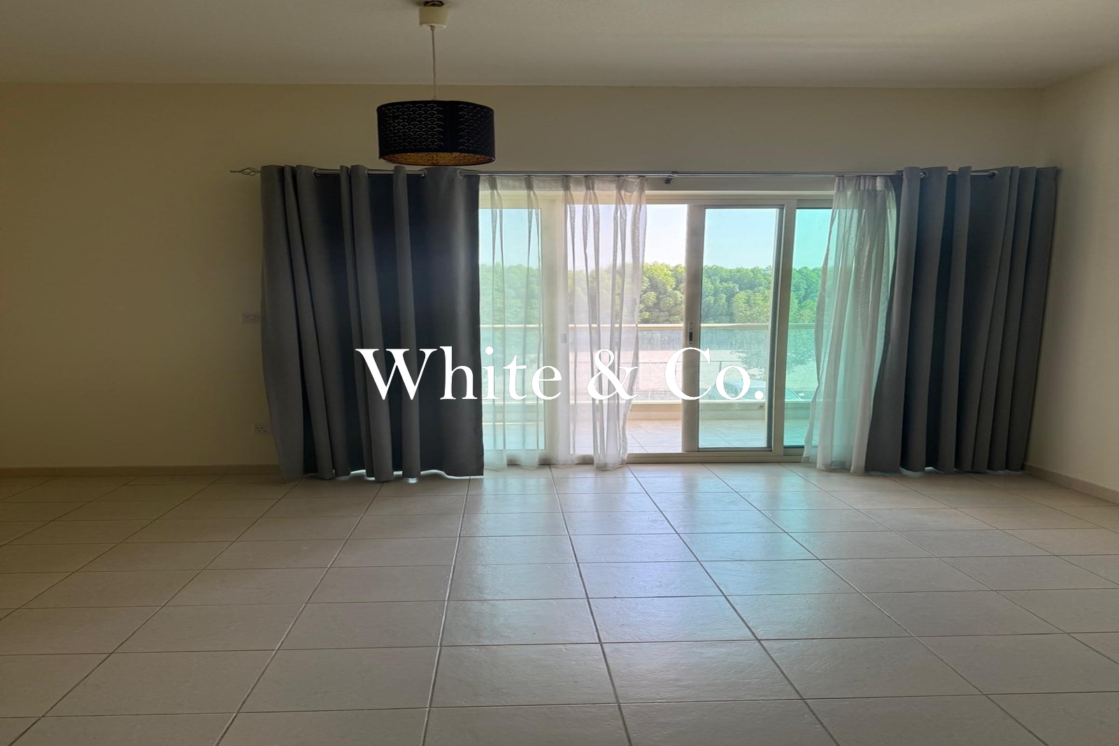 Well Maintained | 1 Bedroom | Vacant Now