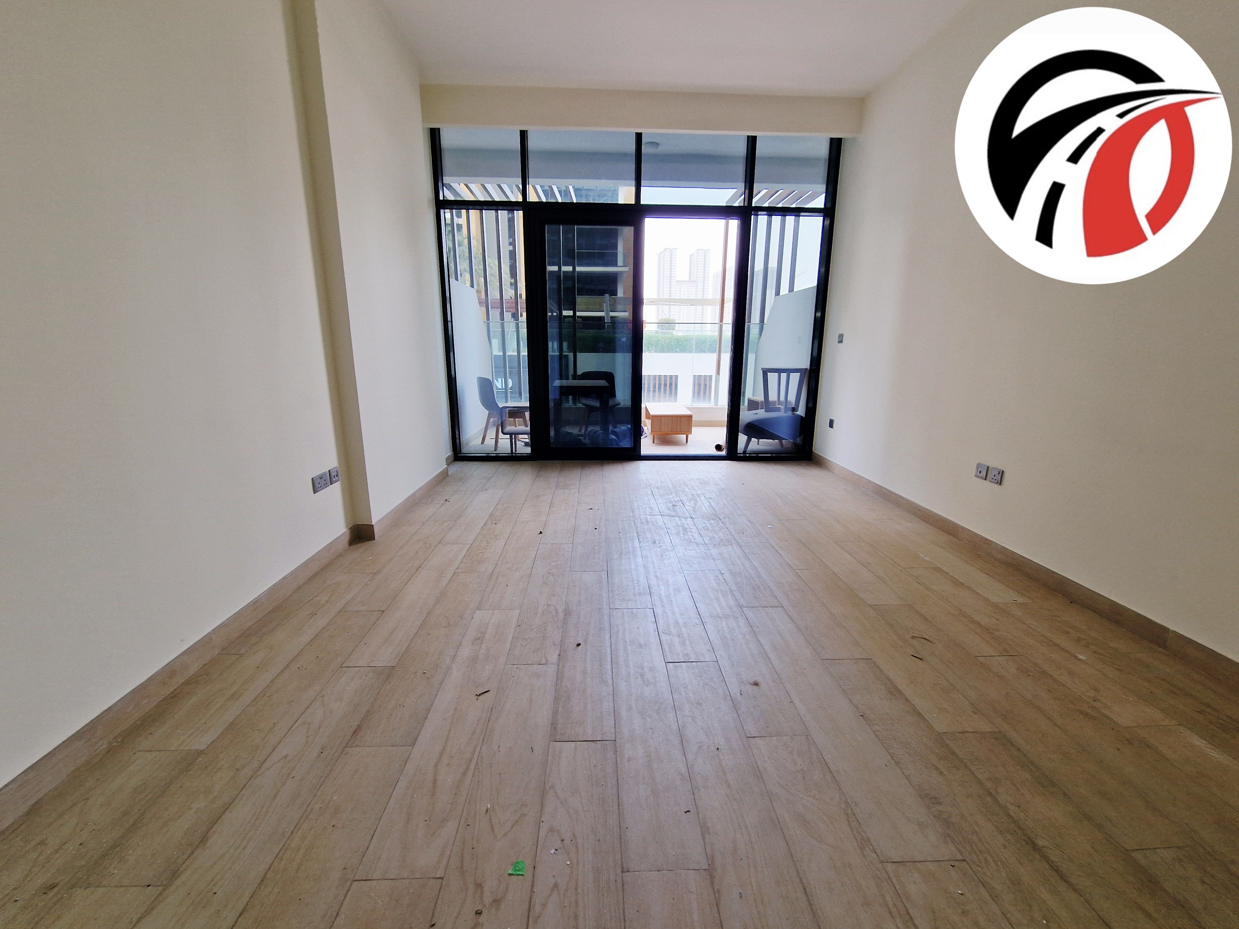 Huge Size Studio || Neat & Clean || Premium Amenities || Prime Location