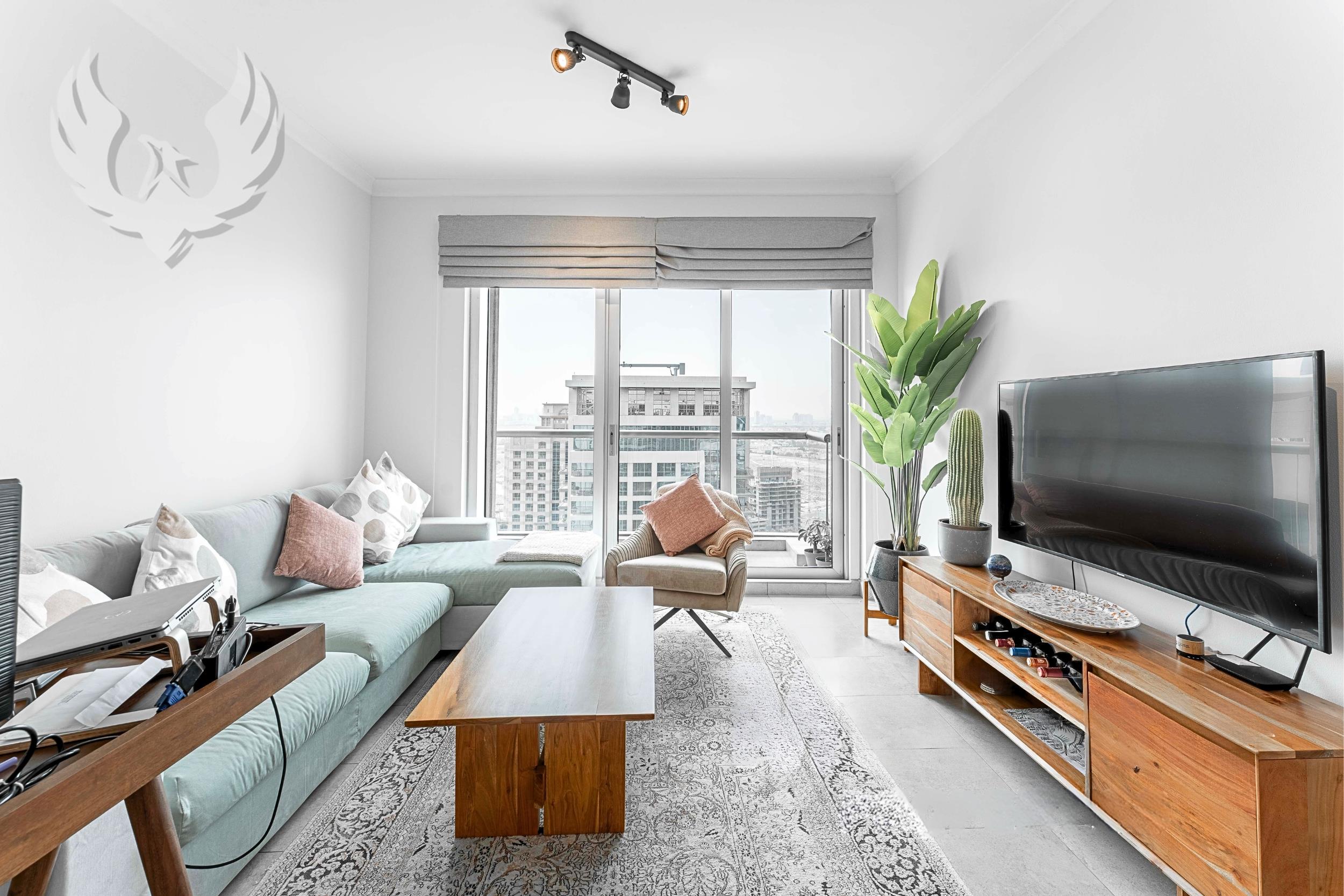 Golf View | Unfurnished | Vacant in April