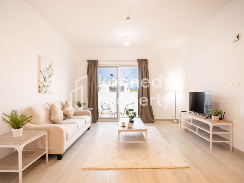Bright Apartment | Spacious | Modern Layout