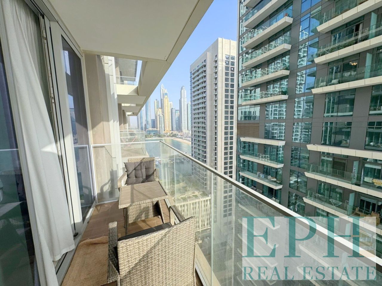 HIGH FLOOR | PARTIAL PALM JUMEIRAH VIEW | VACANT