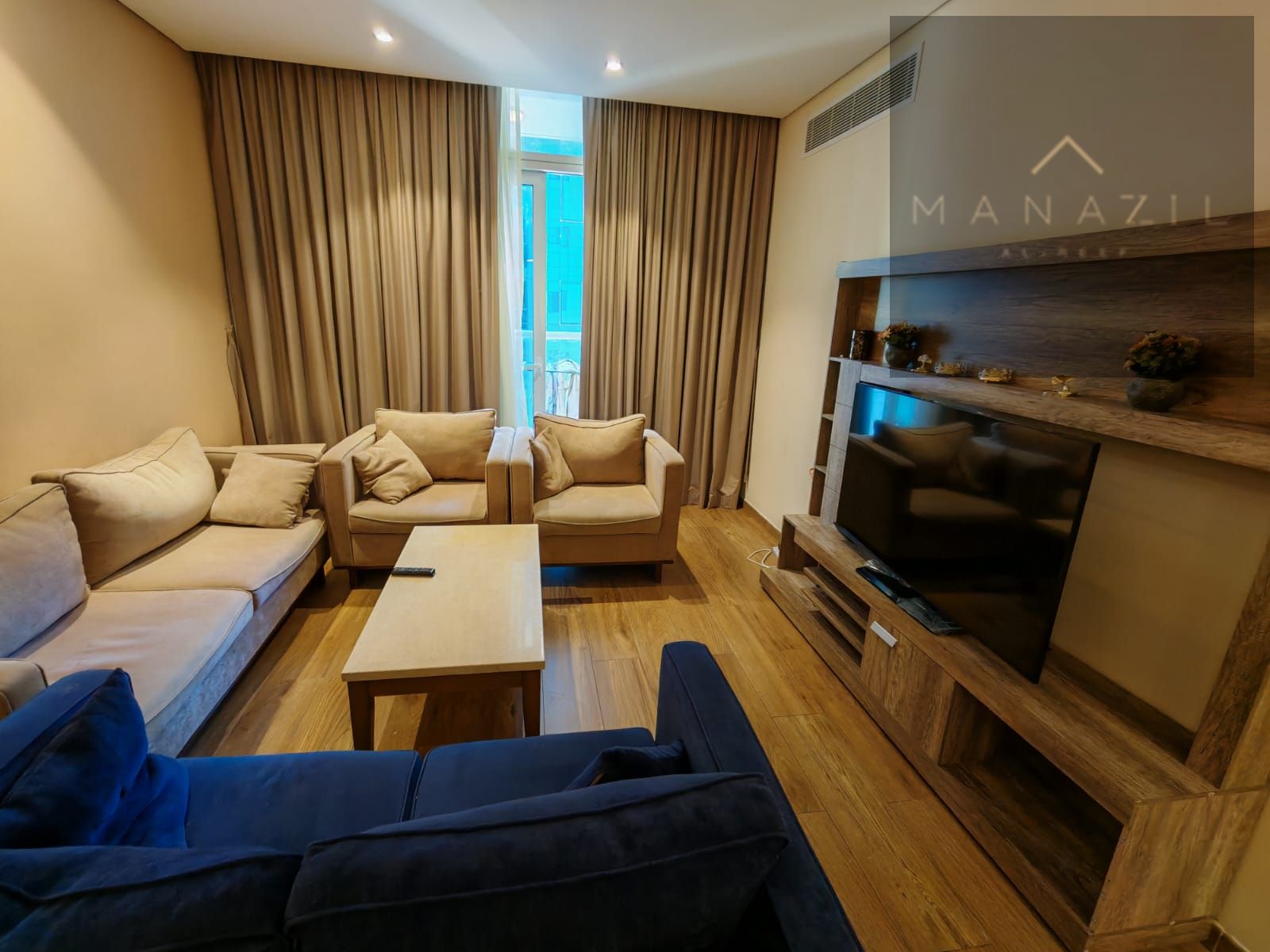 Furnished apartment with 3 rooms and a living room, hotel-style furnishings