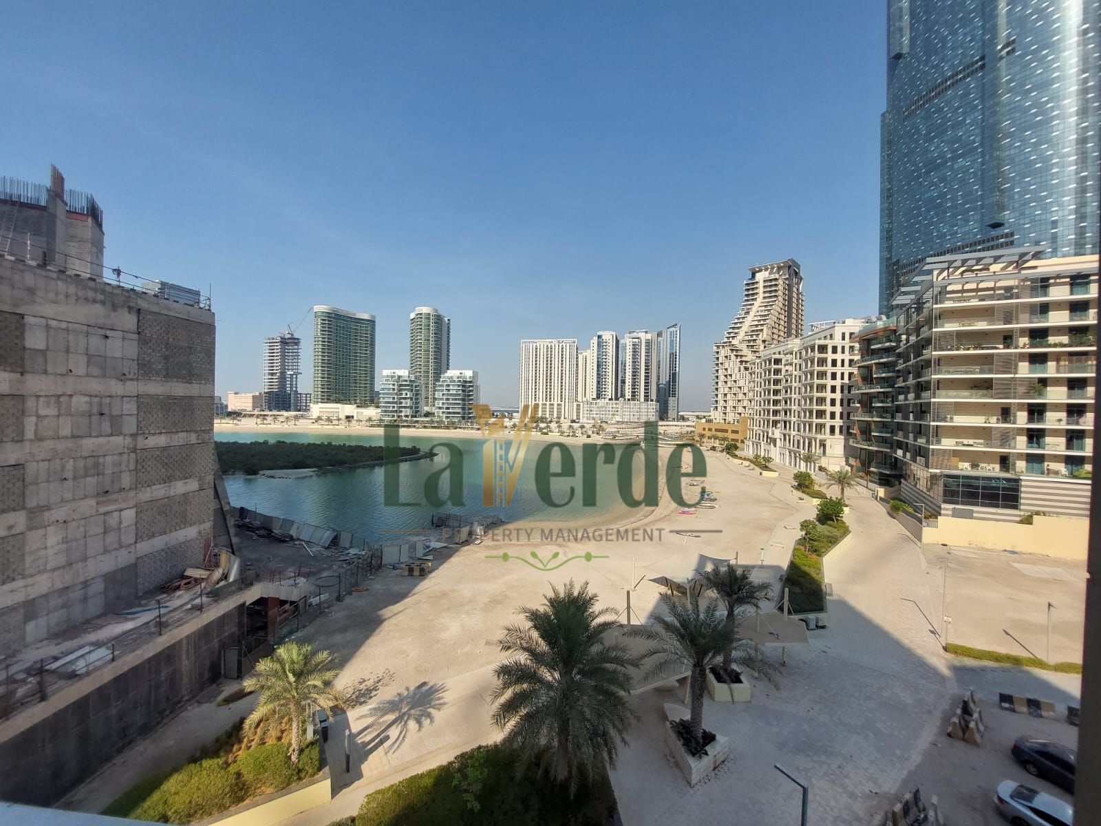 Spacious 3BR | Waterfront View | With Balcony