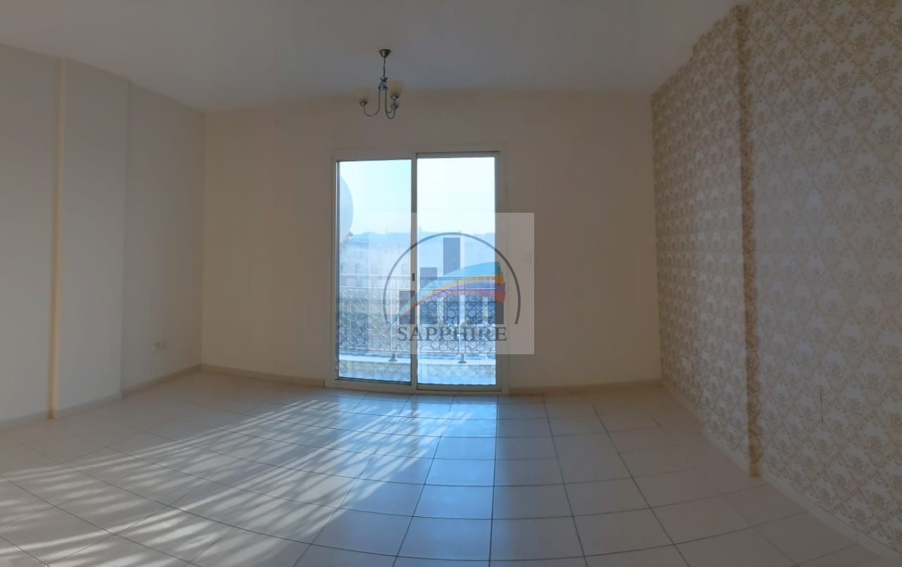 Large Studio available for Rent in Emirates Cluster 38K