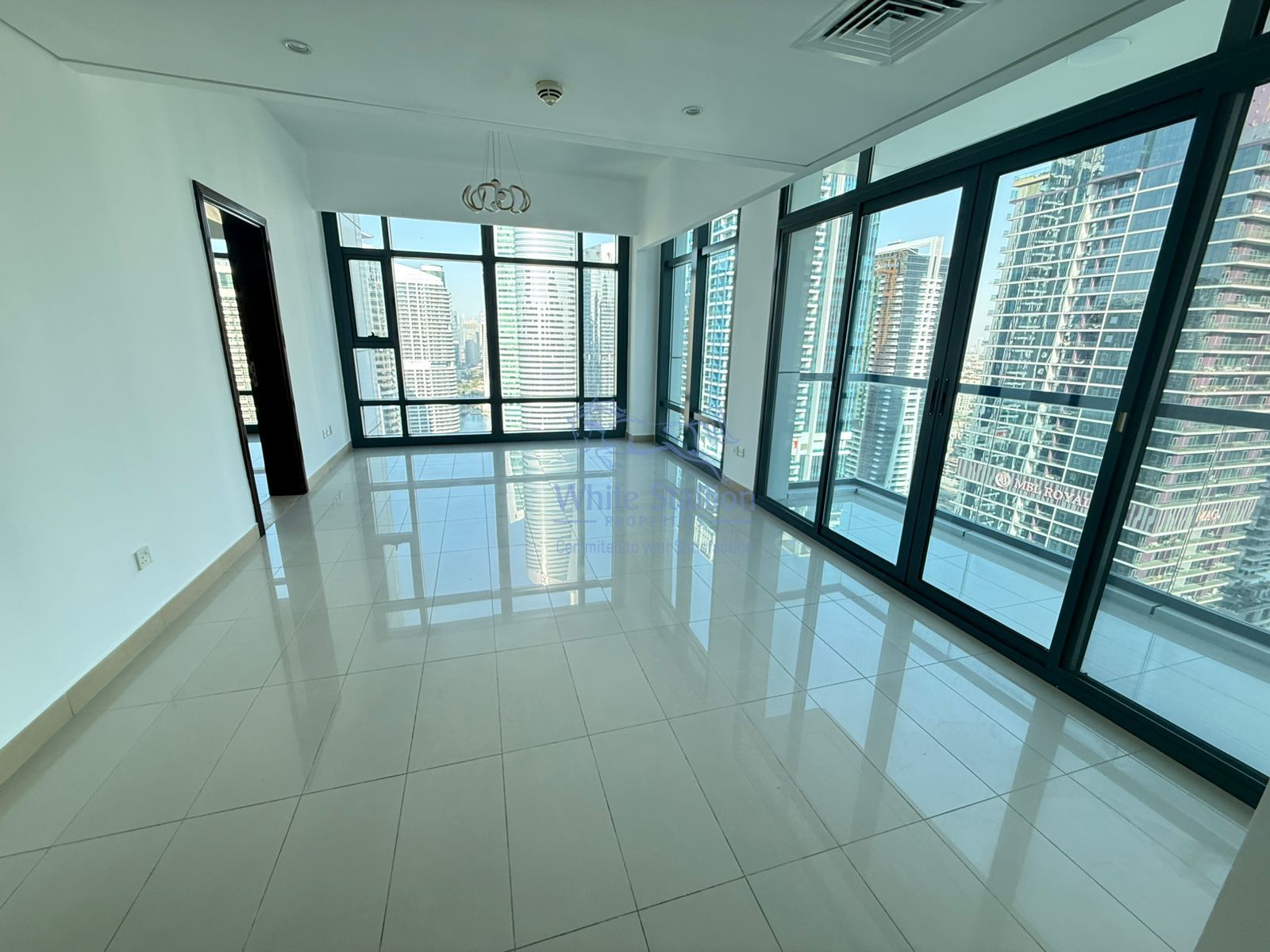 HIGH FLOOR | FULL LAKE VIEW | VACANT