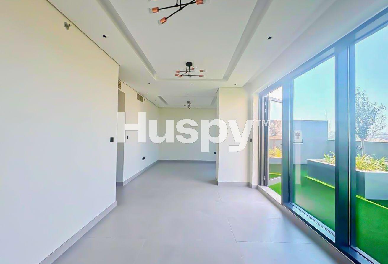Duplex | Next to Metro | Private Pool