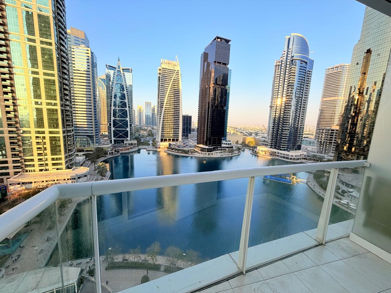 Fully Upgraded Studio | Furnished | Stunning Lake View