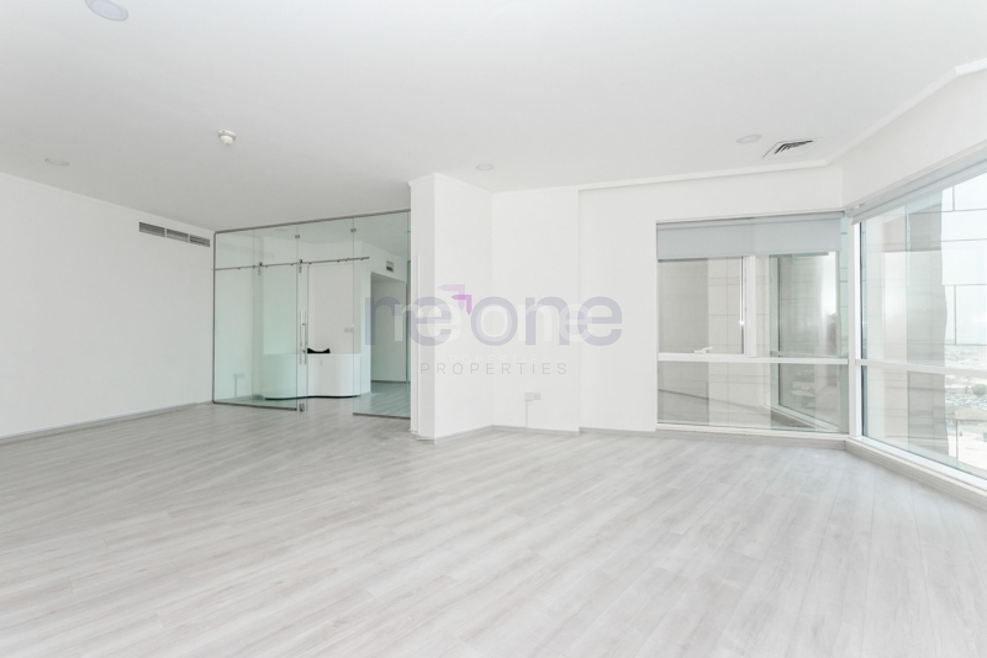 Luxury Building | Fitted Office | Near to Metro