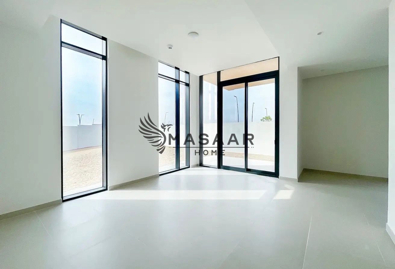 Huge Plot | Vacant | Brand New | Modern Finishes