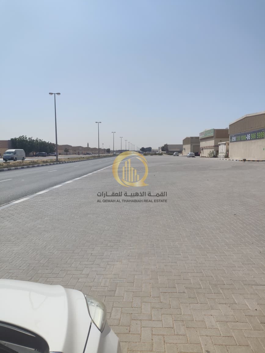 Industrial land for sale in the Al-Sajaa Industrial Oasis area with a 11-year installment plan. . The land area is 27,000 sq ft