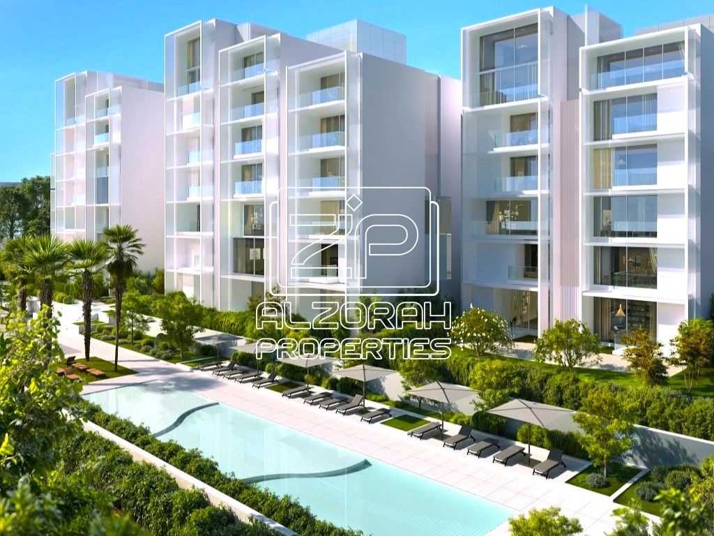 Master-Planned Waterfront with End-User Appeal