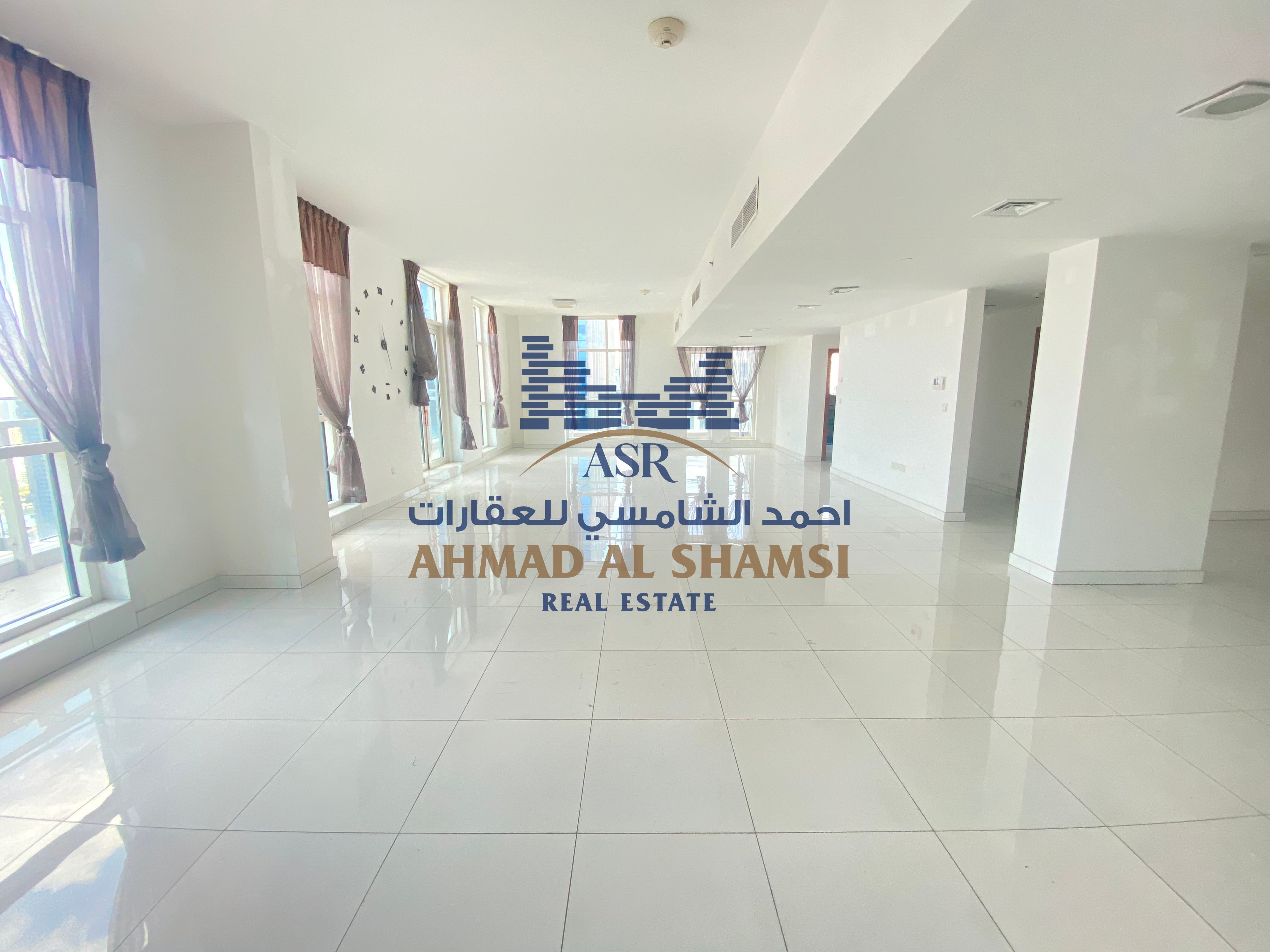 Luxurious Penthouse || 3BR + Maid Room || Hot Offer 2Car parking Free|| Gym And Pool || Kids Play Area || Ready To Move On Dubai Border